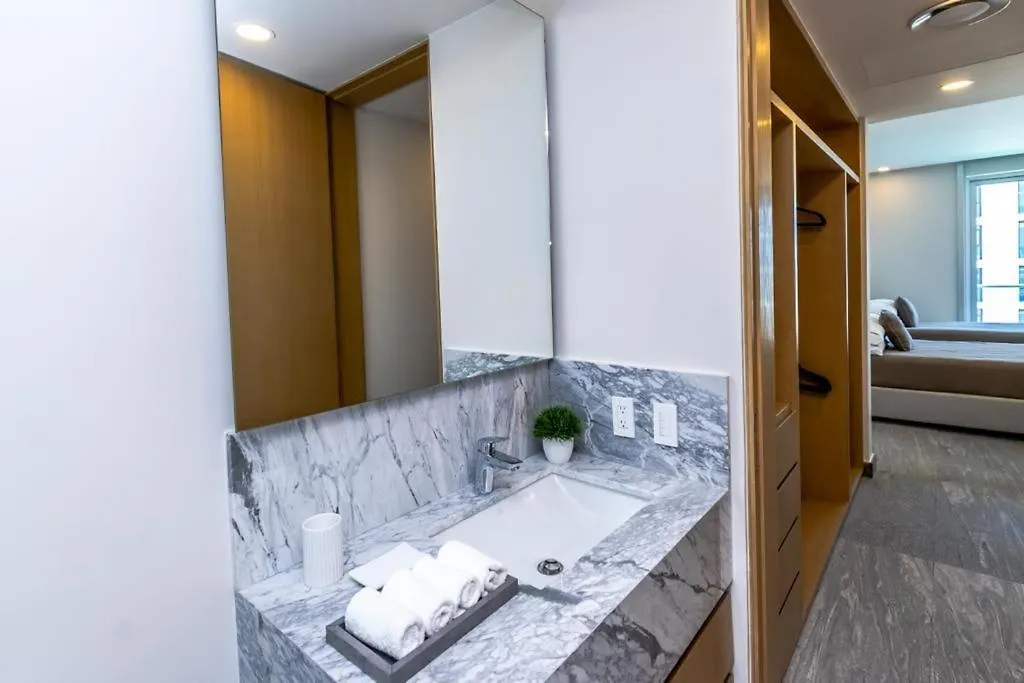 Luxury 3 Bedroom Condo Rooftop Pool, Near The Beach Cancun