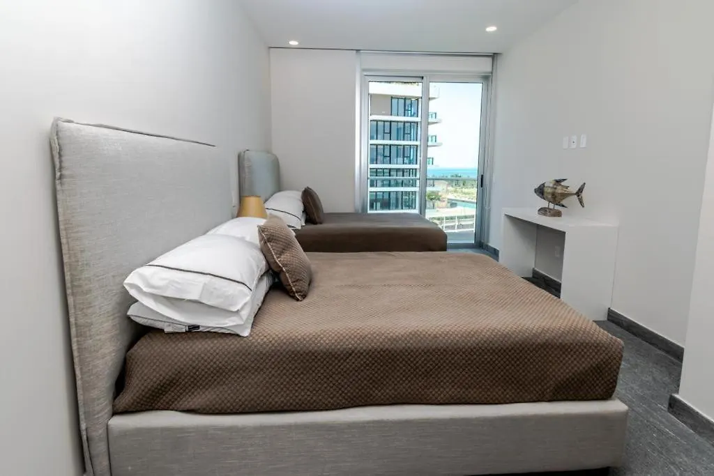 Luxury 3 Bedroom Condo Rooftop Pool, Near The Beach Cancun Apartment
